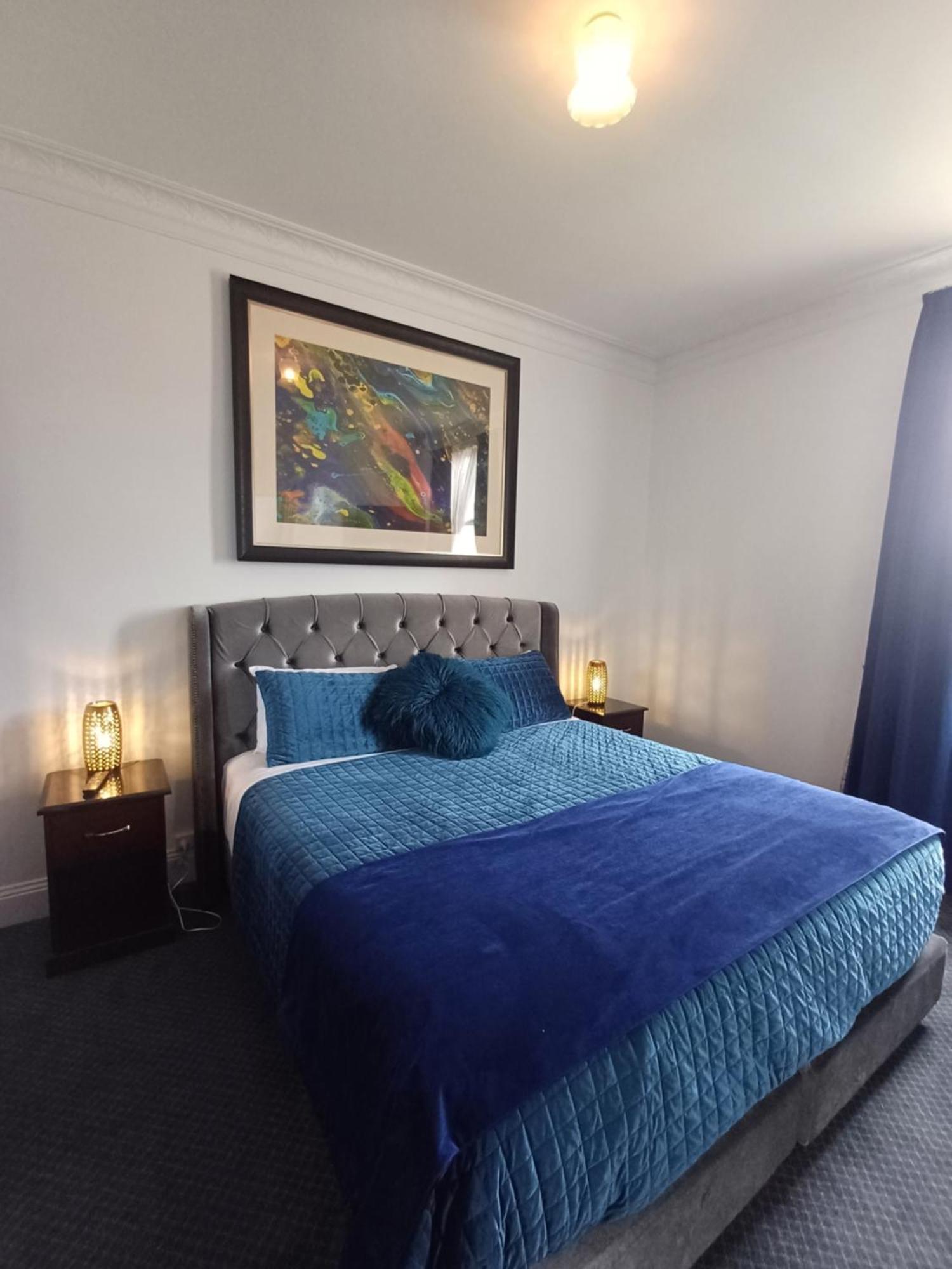 Art Hotel On York ลอนเชสตัน ภายนอก รูปภาพ