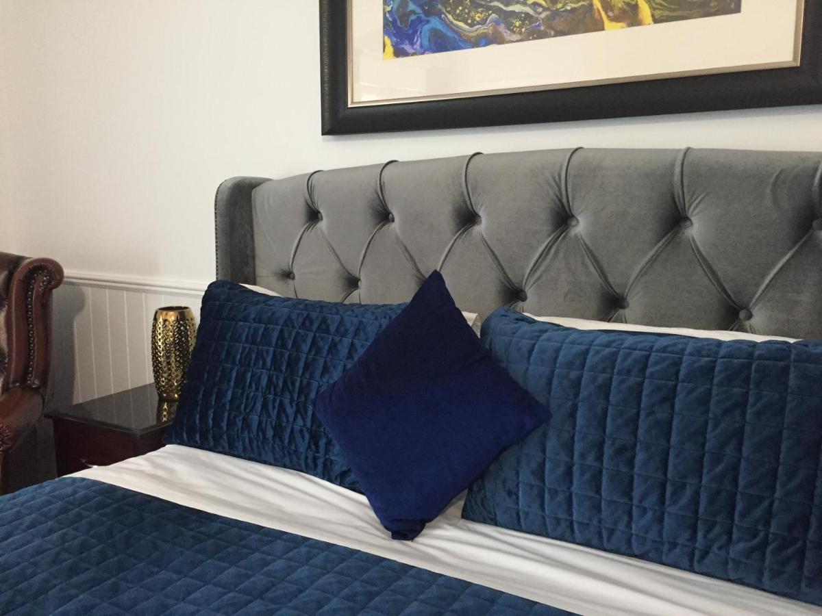 Art Hotel On York ลอนเชสตัน ภายนอก รูปภาพ